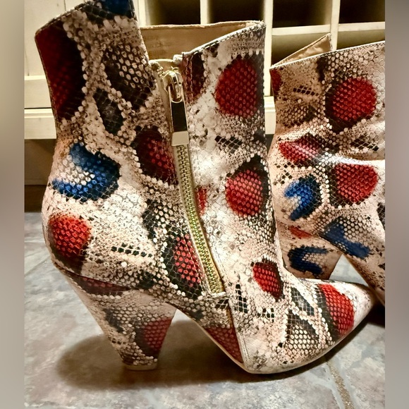 Chic Multicolor Snake Print Ankle Boots - Picture 8 of 15